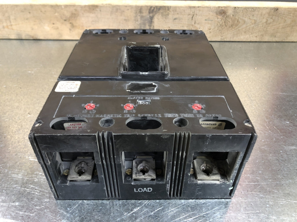 WESTINGHOUSE 300 Amp, 3 Pole, 600 Volts Circuit Breaker LA3400F