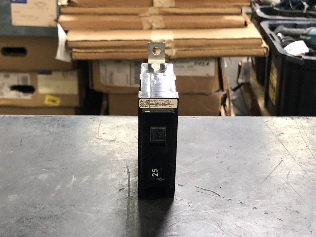 WESTINGHOUSE 15 Amp, 1 Pole, 120/240 volts Circuit Breaker BA115