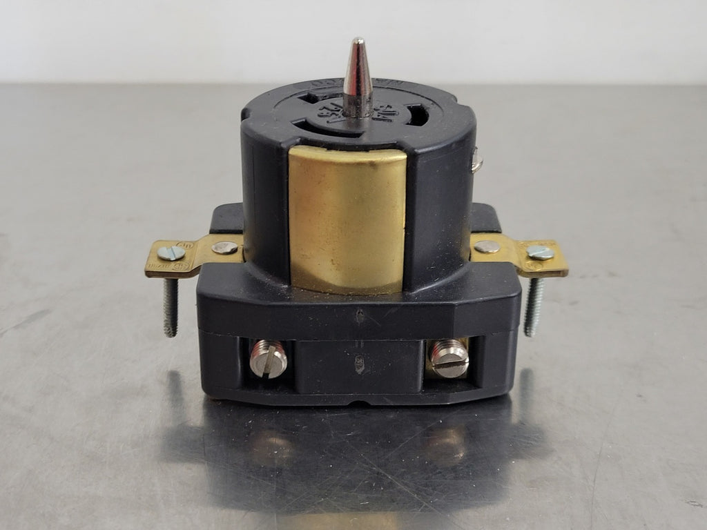 MARINCO 50A 125V Locking Receptacle CS6370