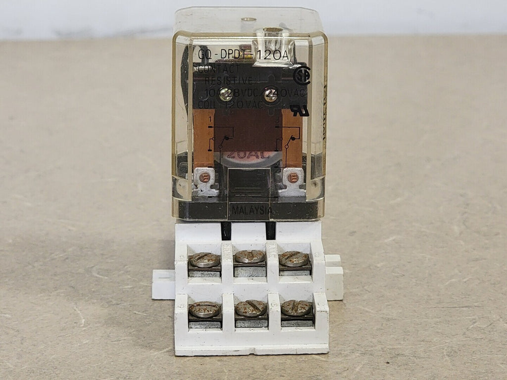 MEC 10 Amp, 28 VDC, 8-Pin Electromagnetic Relay GQ-DPDT-120A w/ Relay Socket 