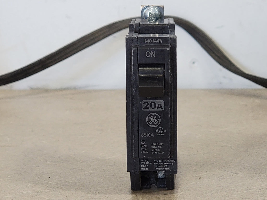 GENERAL ELECTRIC 20 Amp, 1 Pole, 120/240 volts Circuit Breaker TXQB120
