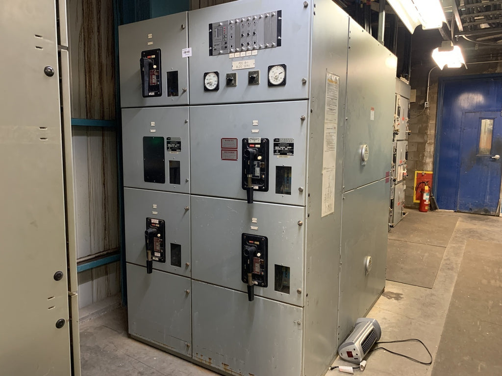 FEDERAL PIONEER 3000A, 600V Switchgear 02877-A1-88 w/ Control Module & 4 x 50HL-3 Air Breakers