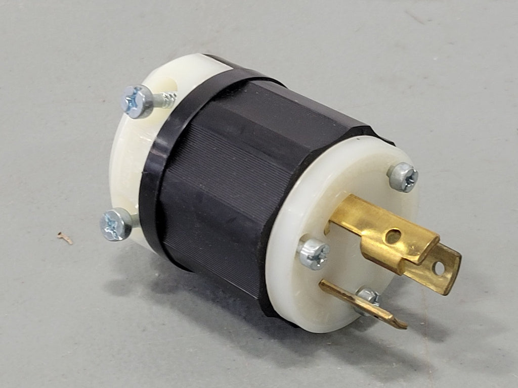 LEVITON 30A, 125V Locking Plug 2611