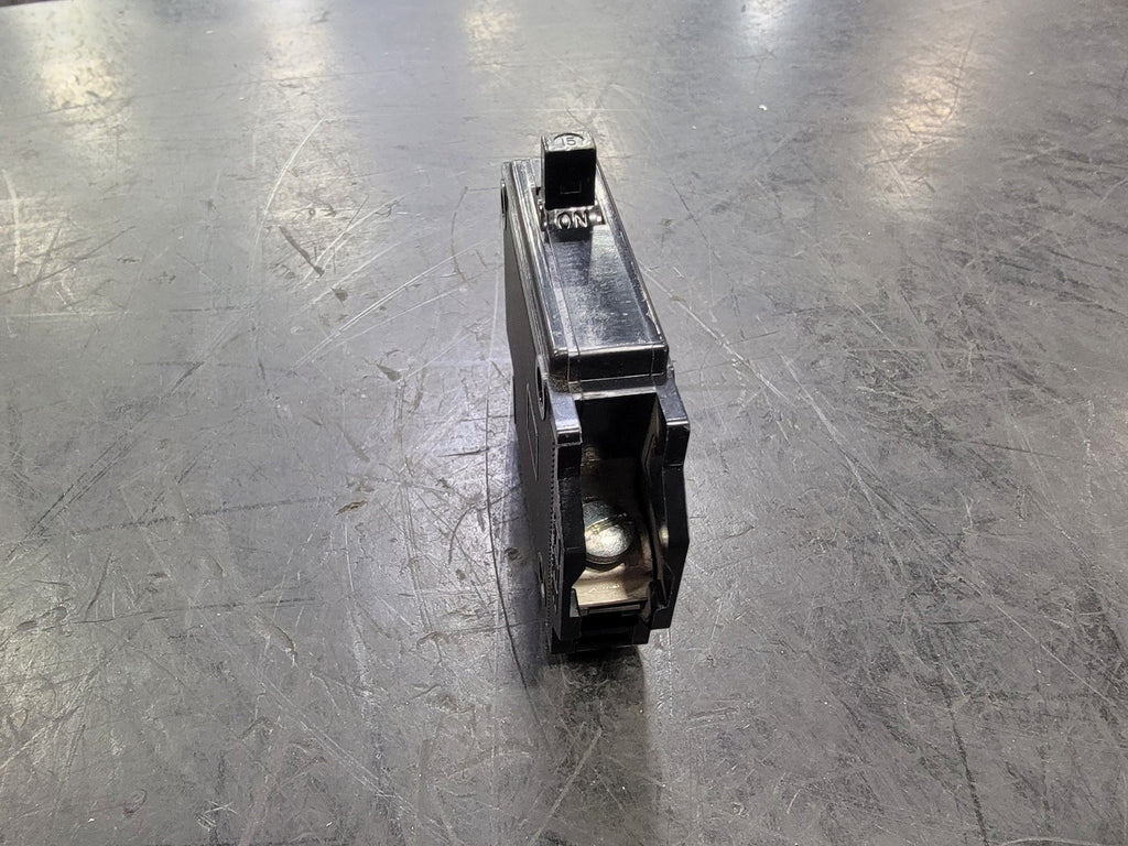 SYLVANIA 15 Amp, 1 Pole, 120/240 volts Circuit Breaker QB115