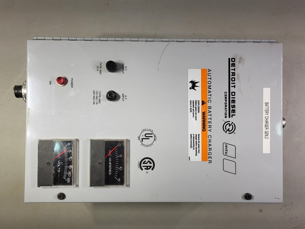 DETROIT DIESEL 13 Volt, 10 Amp, 2.7/1.4 AH Battery Charger B-325333