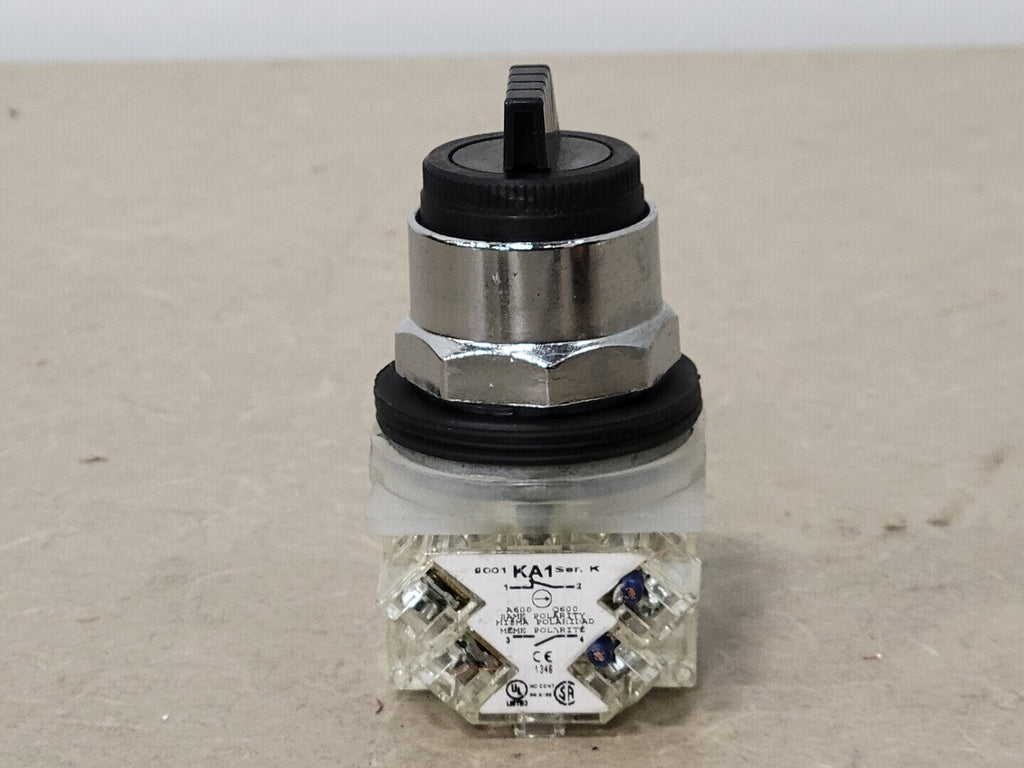 SCHNEIDER ELECTRIC Contact Block 9001 KM1 w/ 2-Position Selector Switch