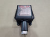 UNITED ELECTRIC Pressure and Temperature Switch Type H117 Model 190, H117-190