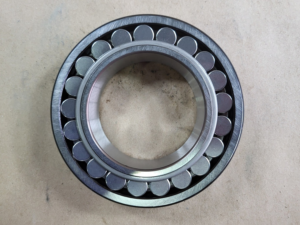 SKF Spherical Roller Bearing 22215 EK/C3