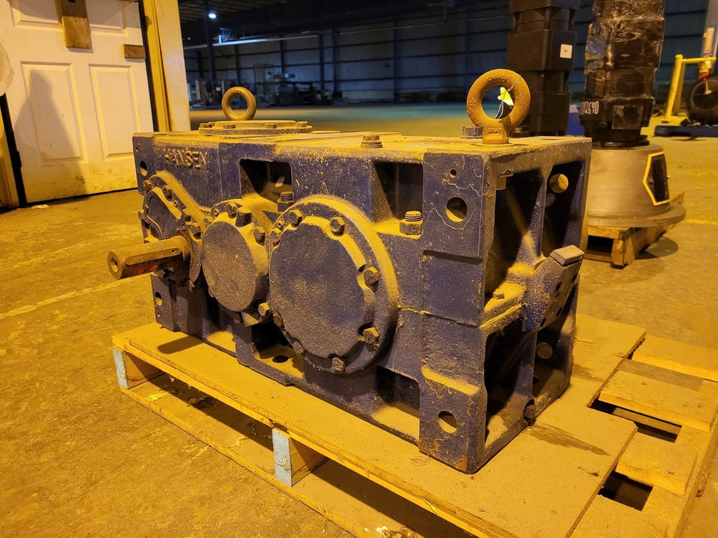 HANSEN 9.7675:1 Ratio, 180 hp Gear Reducer RDC21-AN-10 1086/111 RPM