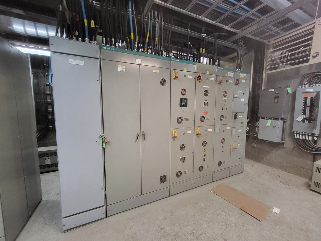 SIEMENS 600 Volts 3 Phase Model 8PX Motor Control Center Y7692-V005