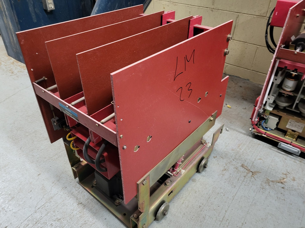 SIEMENS 360 Amp, 3 Pole, 5.0 kV, NEMA H3 AC Vacuum Contactor Type 88H3