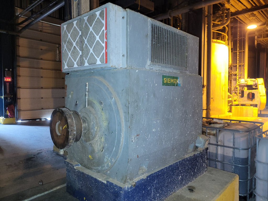 SIEMENS 700 hp, 4000 volts, 1185 rpm, 588US Induction Motor Type RGS