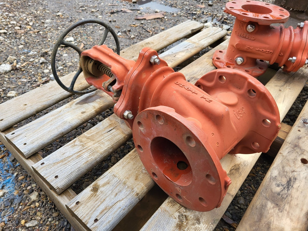 MUELLER Scrap - 4" Gate Valve R2365, 250 PSI