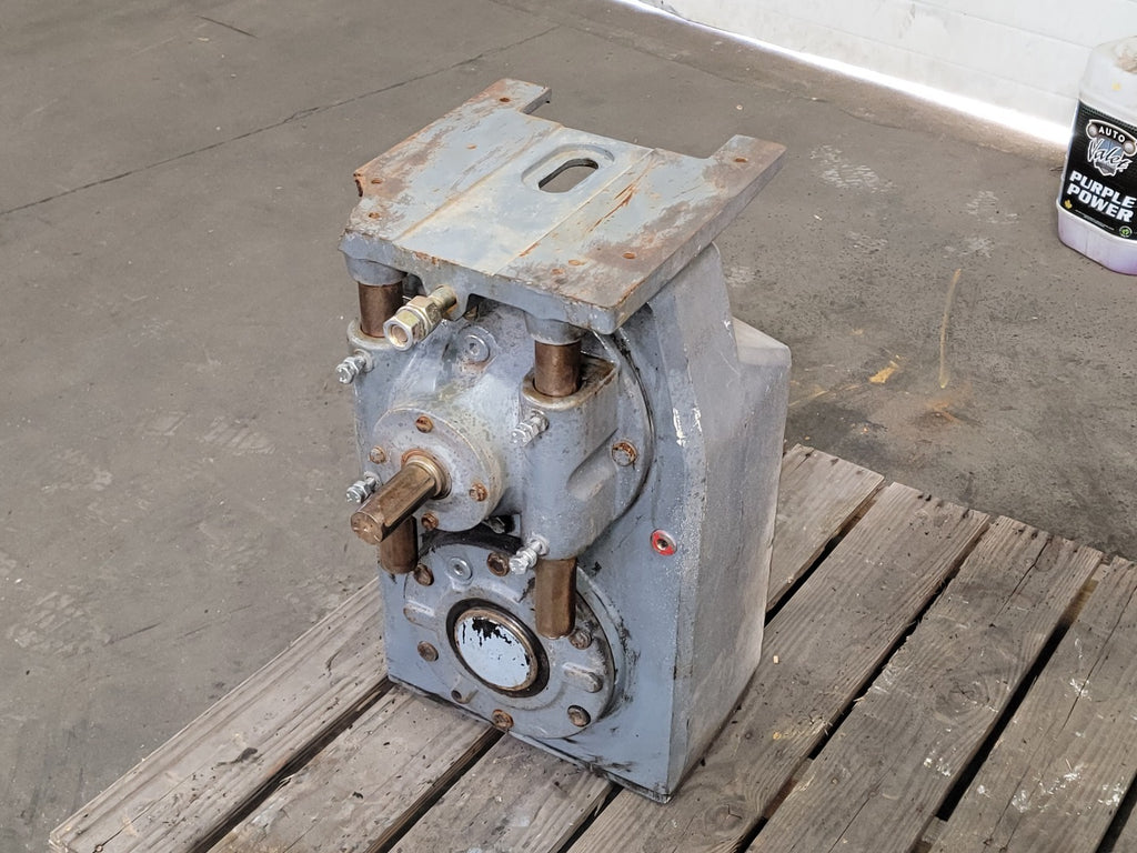 SEW-EURODRIVE 28.75:1 Ratio Gear Reducer Type FA90P