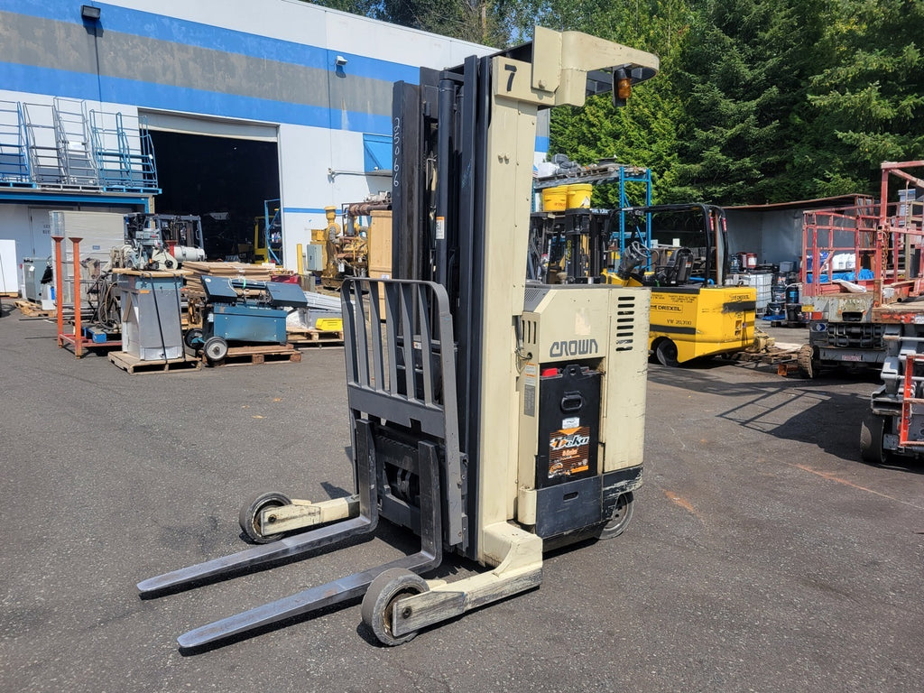 CROWN 3,500 lb Electric Deep Reach Forklift RR 3000 Series