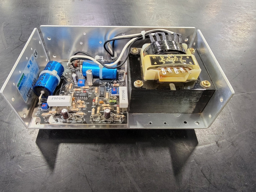 SOLAHD 3 Amp, 15 VDC Linear DC Power Supply SLD-15-3030-15T