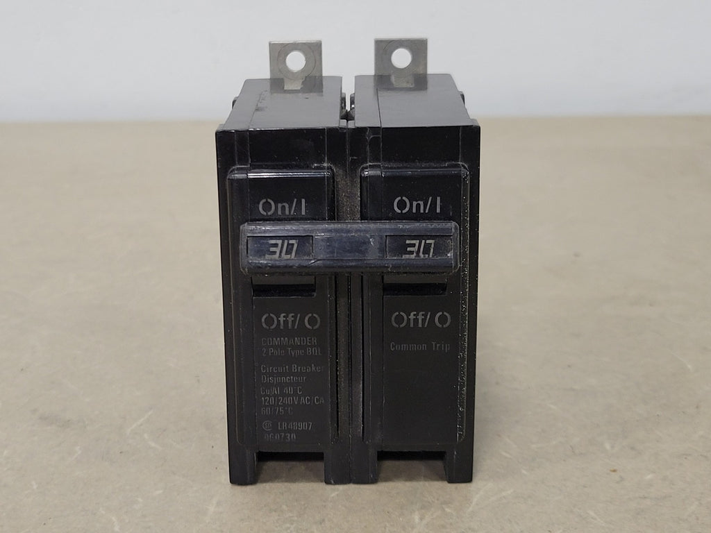 COMMANDER 30 Amp, 2 Pole, 120/240 Volts Circuit Breaker BQL230R
