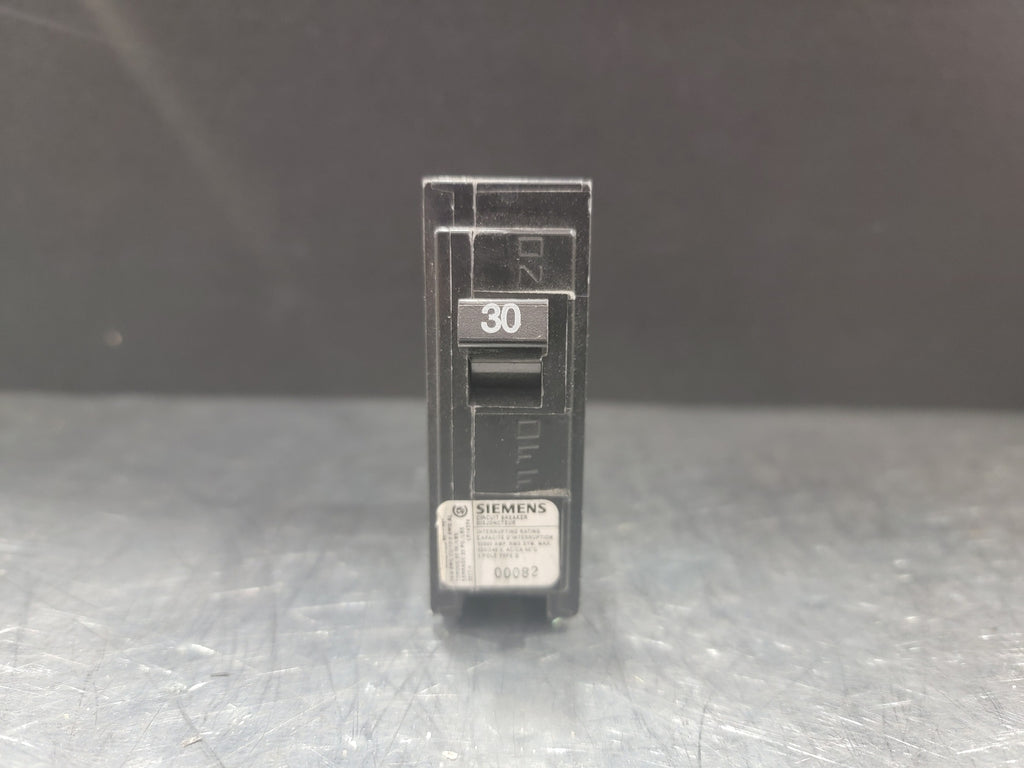 SIEMENS 30 Amp, 1 Pole, 120/240 Volts Circuit Breaker Q130