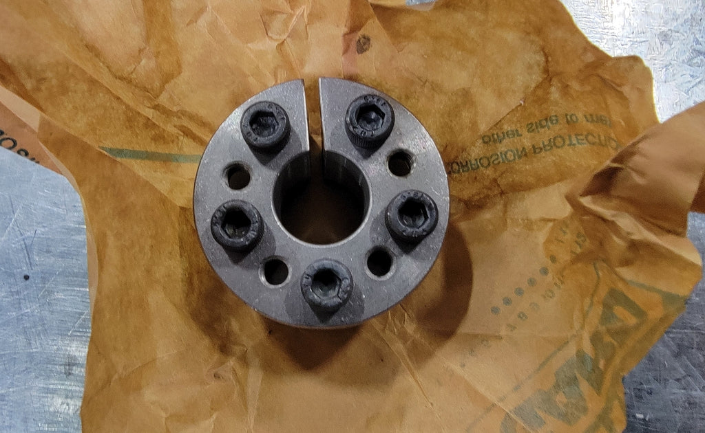 MAV 1061 Series 3/4" x 47 mm Keyless Locking Assembly
