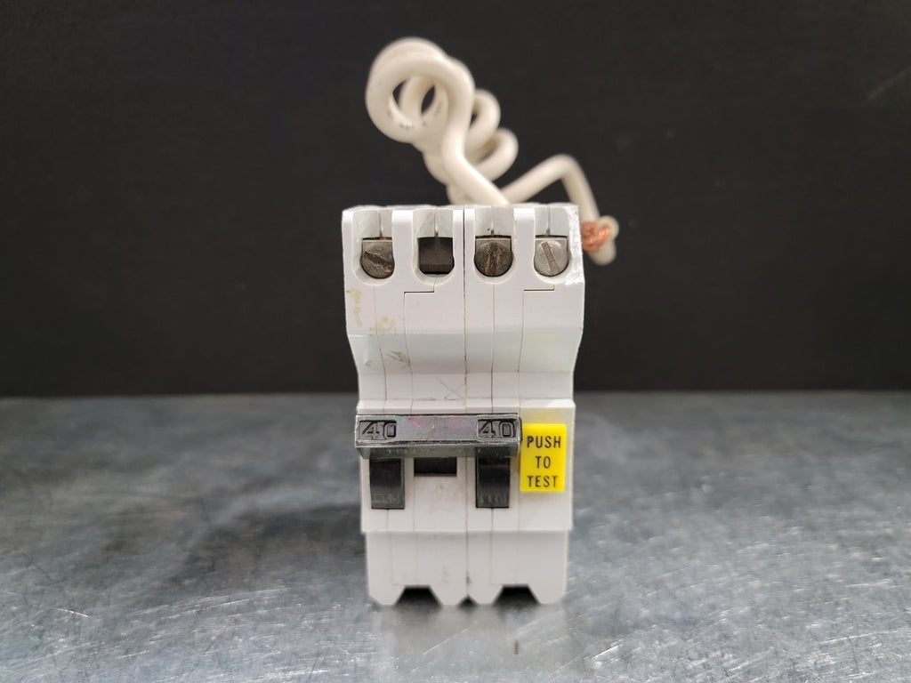FEDERAL PIONEER 40 Amp, 2 Pole, 240 volts Circuit Breaker NAGF240