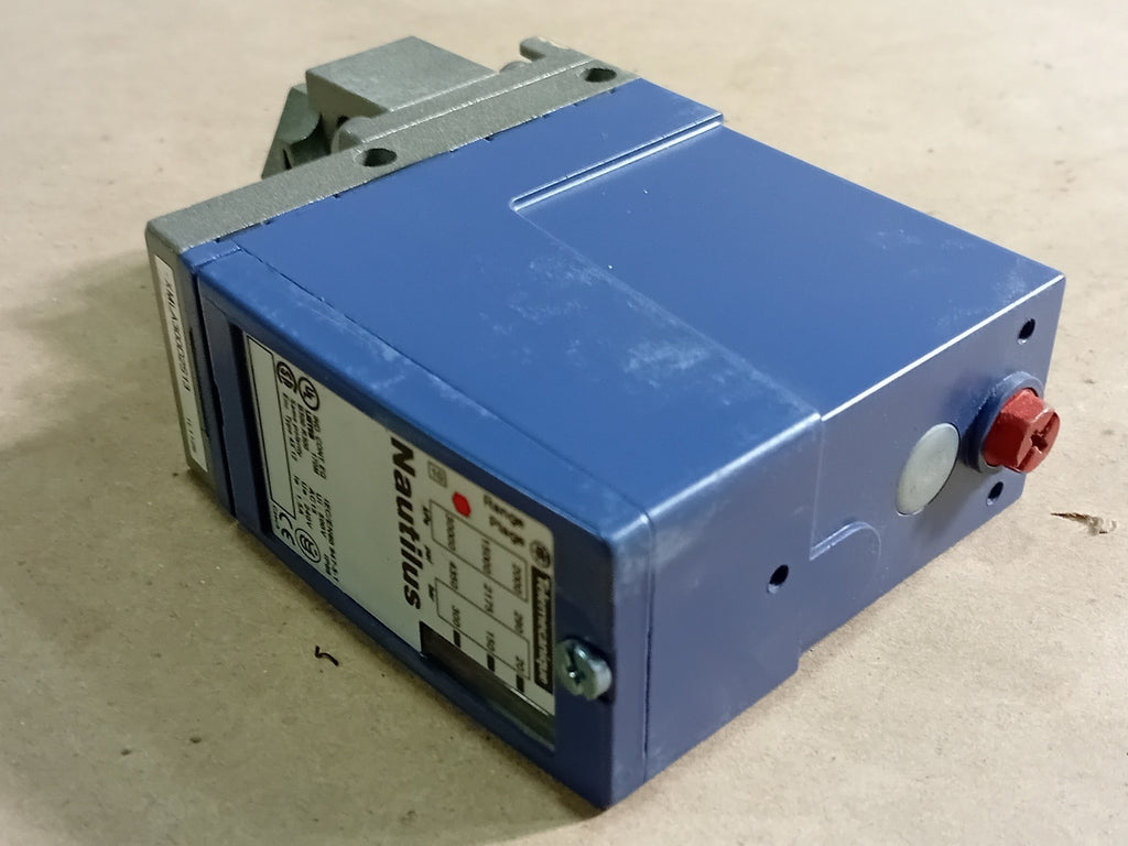 TELEMECANIQUE Pressure Switch XMLA300D2S13, 300 bar