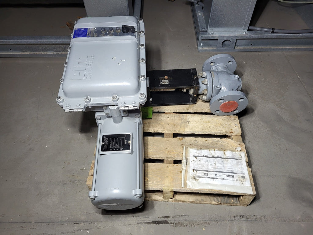 EMERSON M2CP Electric Valve Actuators 1CAA-4 w/ 1-1/2" Class 300 Control Valve