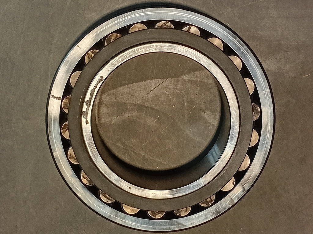 SKF Spherical Roller Bearing 240mm ID x 400mm OD x 128mm W, 23148 CCK/W33