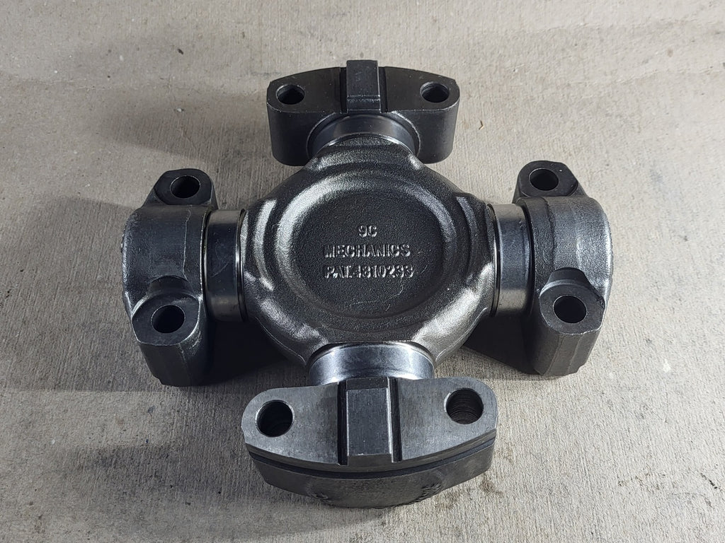 LETOURNEAU Universal Joint Kit R4223068
