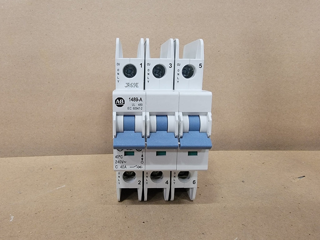 ALLEN-BRADLEY 40 Amp, 3 Pole, 240 Volts Circuit Breaker 1489-A3C400