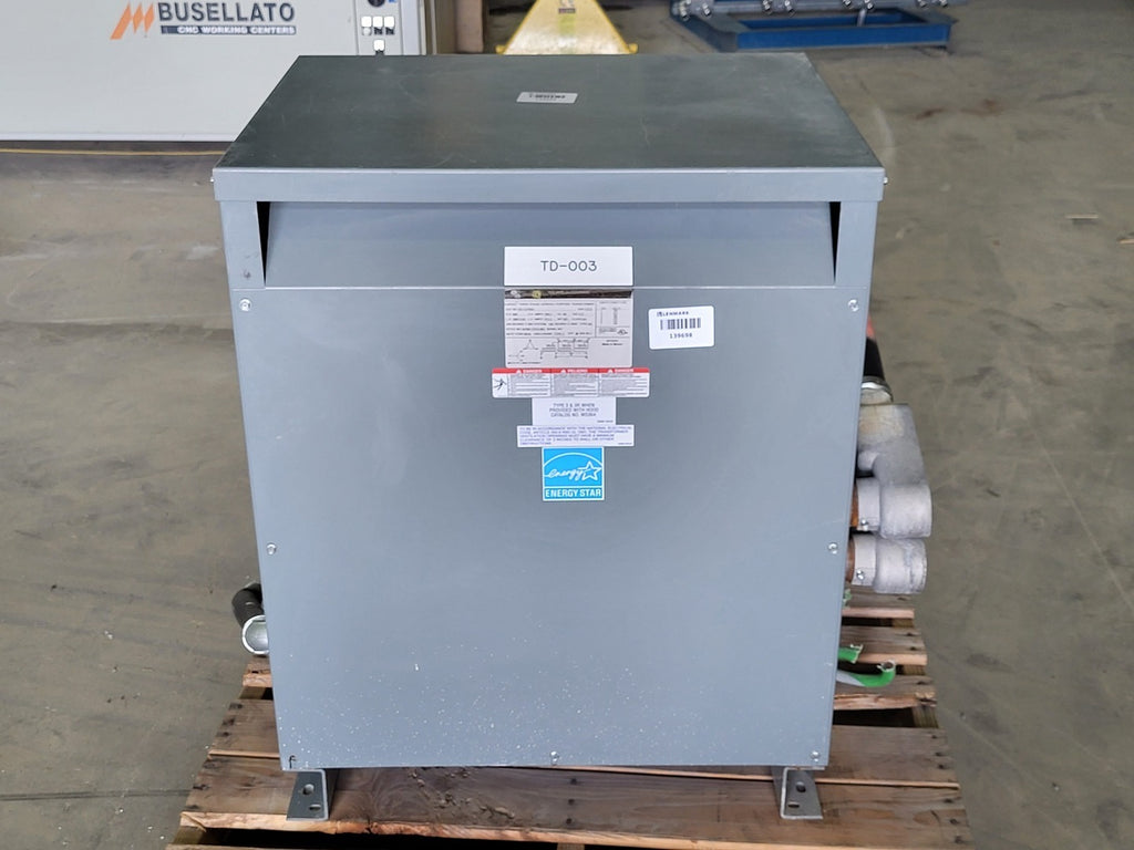 SQUARE D 112.5 kVA Transformer 600 Pri. Volts, 208Y/120 Sec. Volts EE112T65H