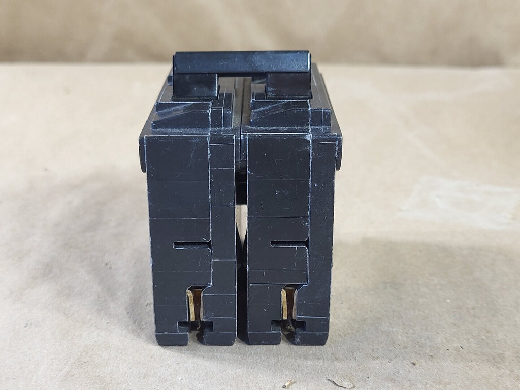 SIEMENS 40 Amp, 2 Pole, 120/240 Volts Circuit Breaker Q240H 