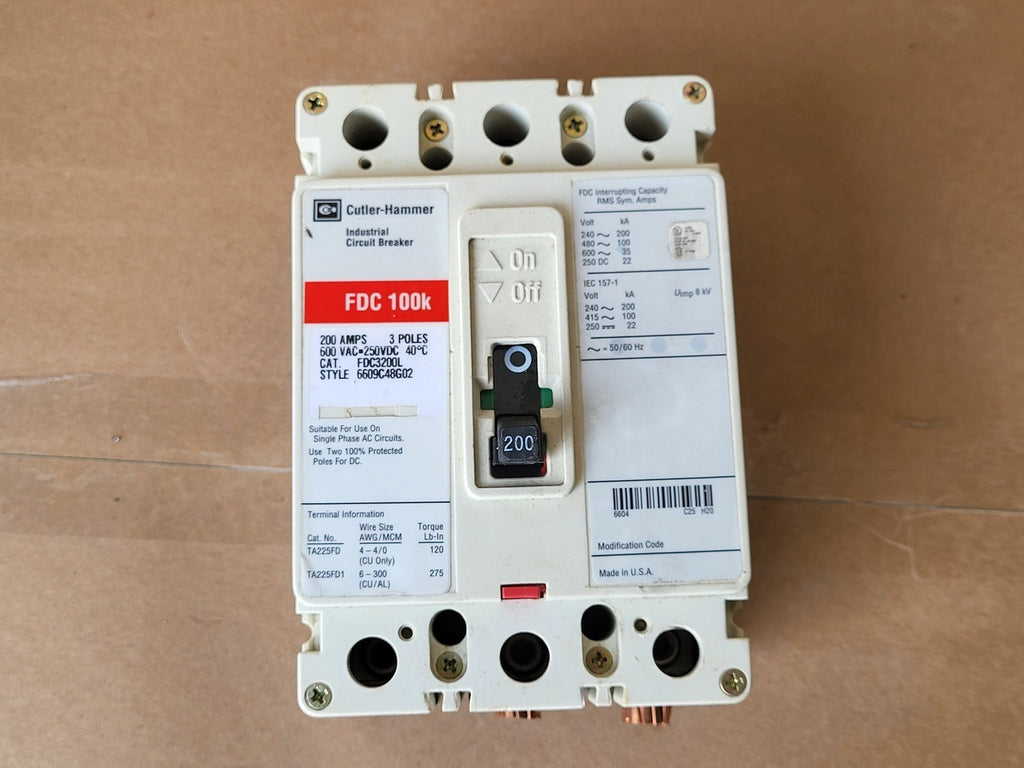 CUTLER-HAMMER 200 Amp, 3 Pole, 600 Volt Circuit Breaker FDC3200L
