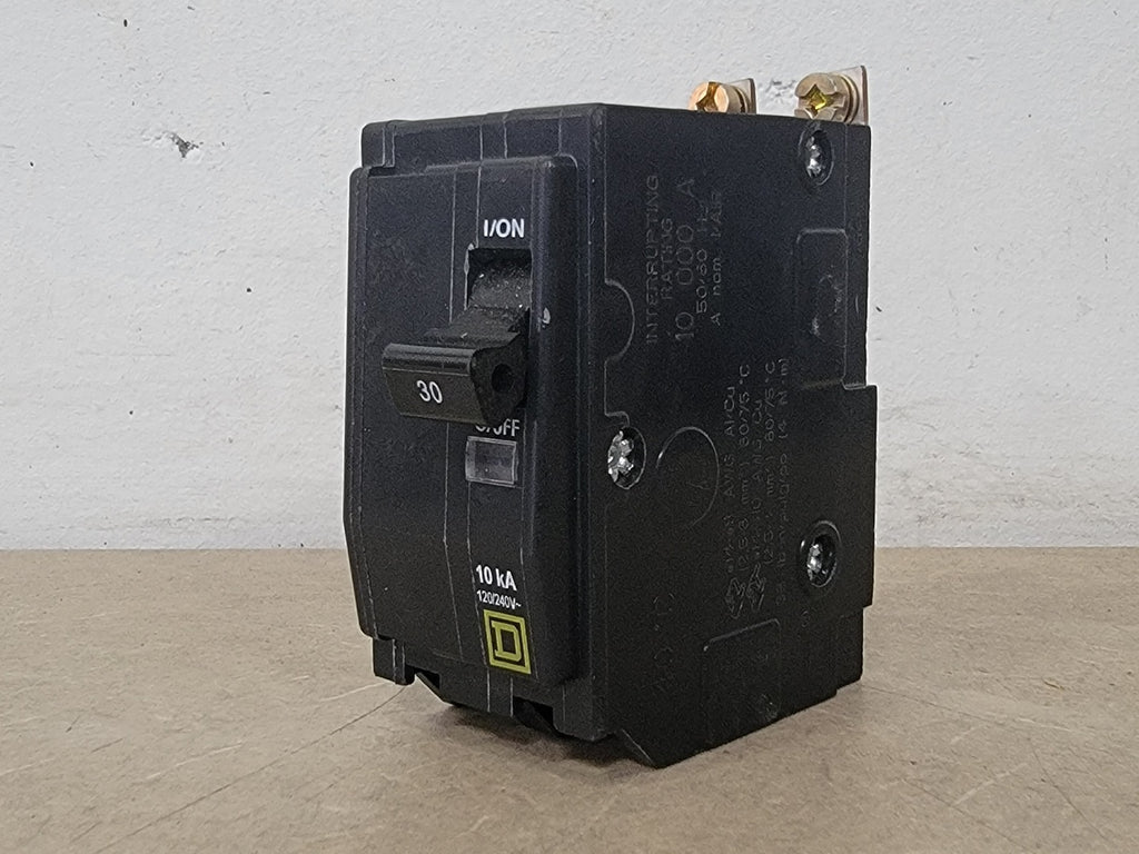 SQUARE D 30 Amp, 1 Pole, 120/240 Volts Circuit Breaker QO130CP