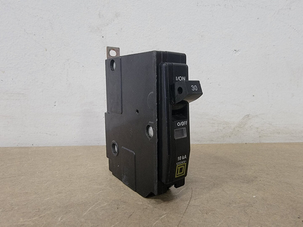 SQUARE D 30 Amp, 1 Pole, 120/240 Volts Circuit Breaker QO130
