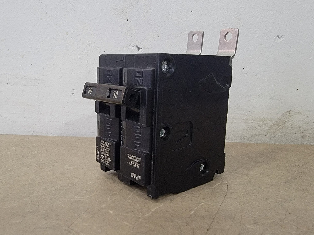 SIEMENS 30 Amp, 2 Pole, 120/240 volts Circuit Breaker B230
