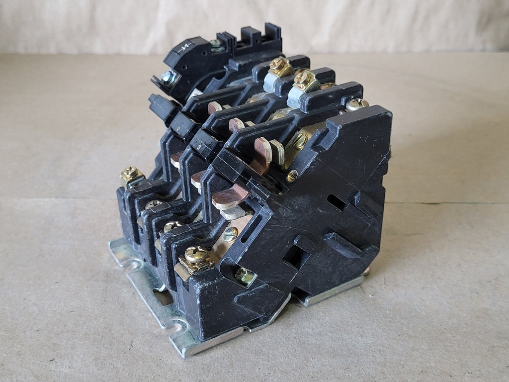 SIEMENS 120 VAC Coil Contactor 75D73070F