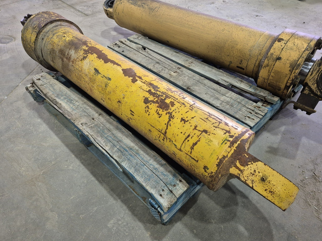 CATERPILLAR Hydraulic Cylinder