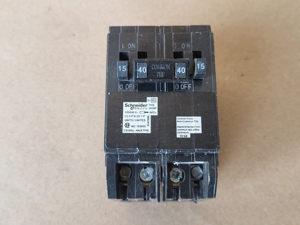 SCHNEIDER ELECTRIC 15/40 Amp, Quad Pole, 240 Volts Tandem Circuit Breaker CHOMT1515240
