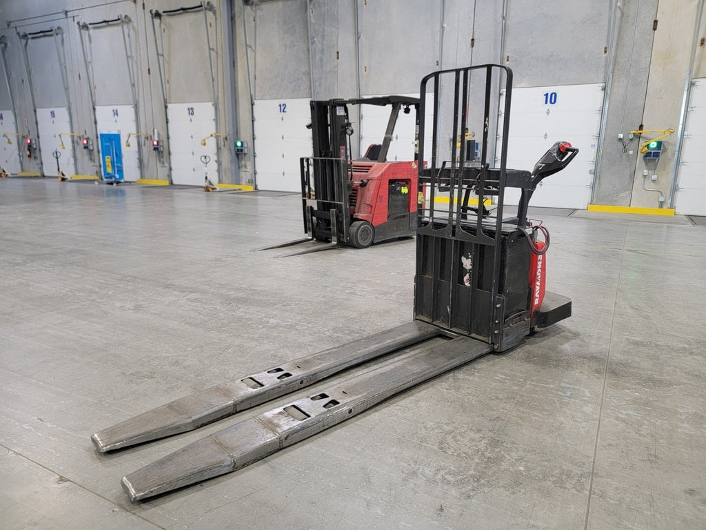 RAYMOND 8000 lbs Electric Pallet Jack Walkie Rider Forklift 8410 