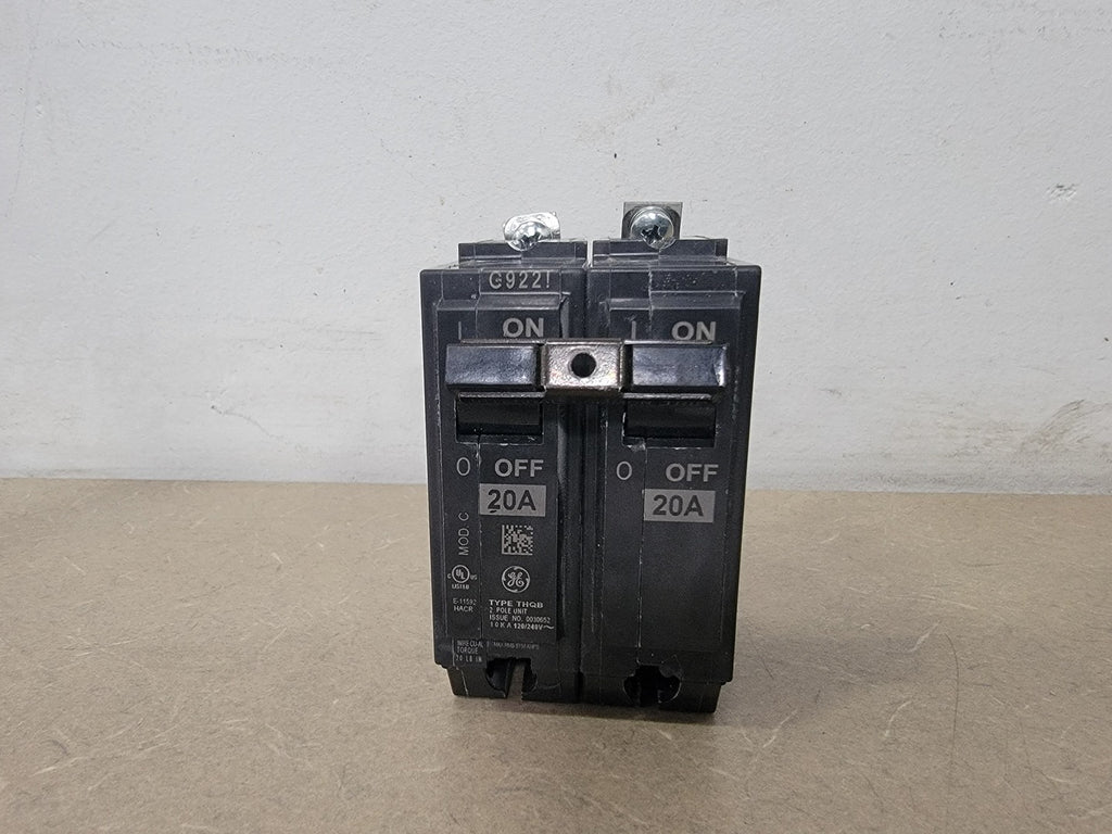 GENERAL ELECTRIC 20 Amp, 2 Pole, 120/240 volts Circuit Breaker THQB220