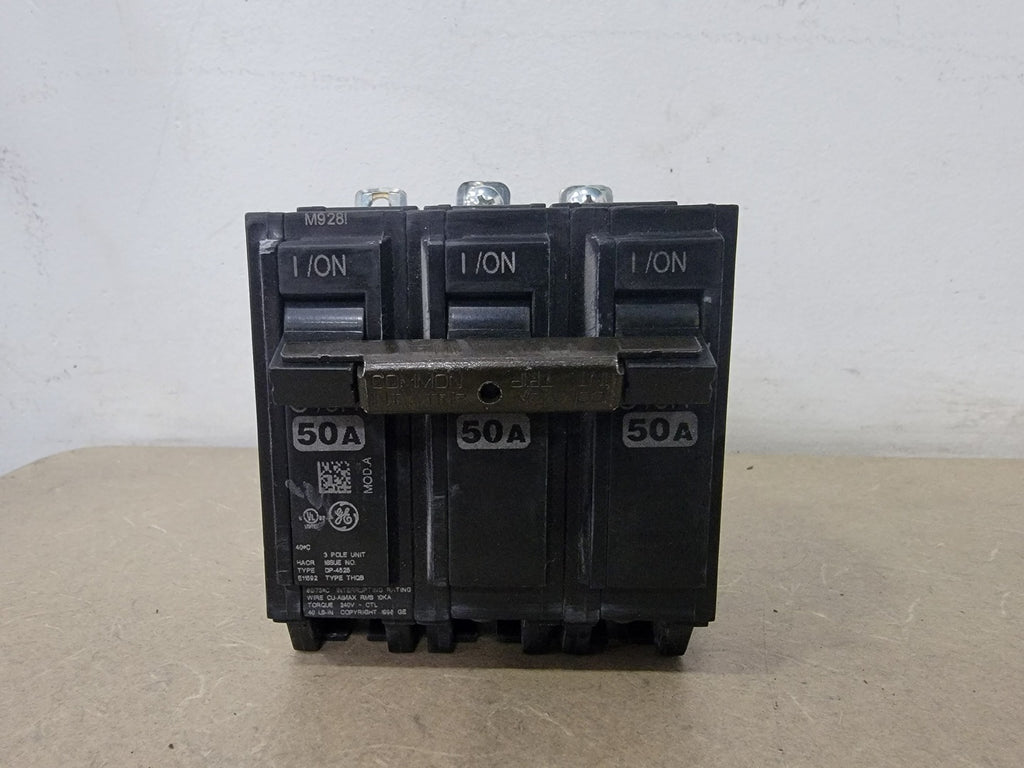 GENERAL ELECTRIC 50 Amp, 3 Pole, 240 volts Circuit Breaker THQB32050