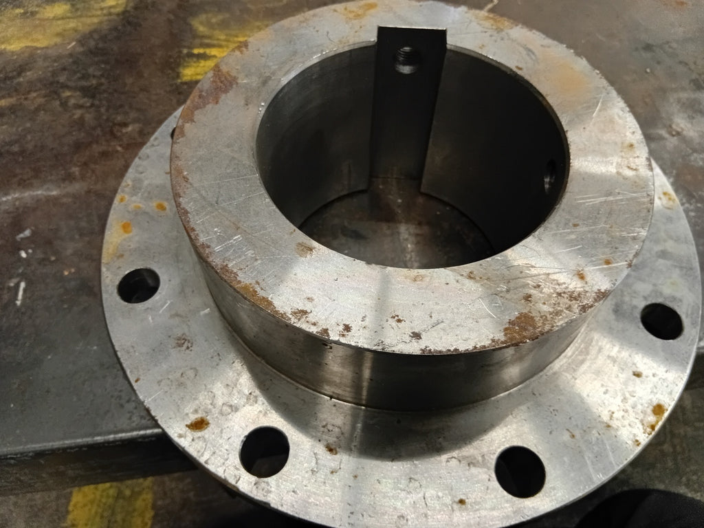 Hub Bolt On M315-A200 63.5 MM Pilot Bore