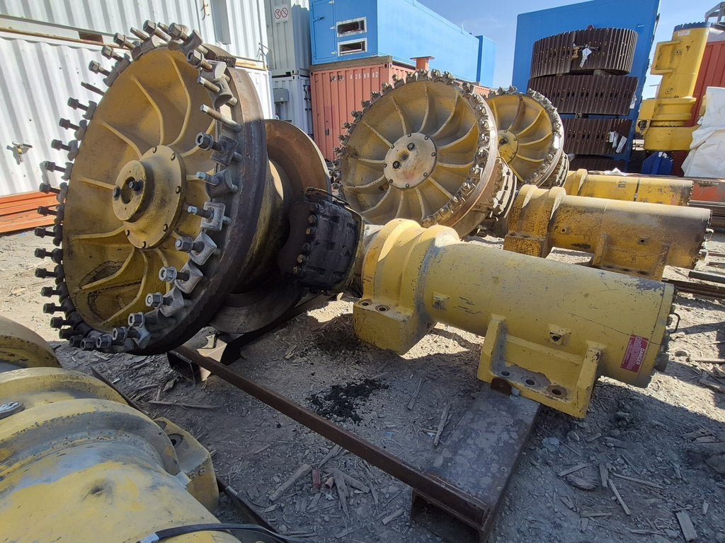 KOMATSU 830E-DC Front Corner Group