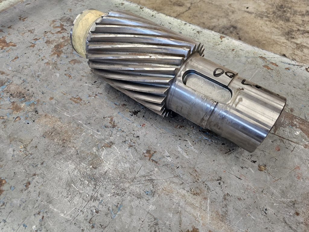 Low Speed Pinion C/W Shaft