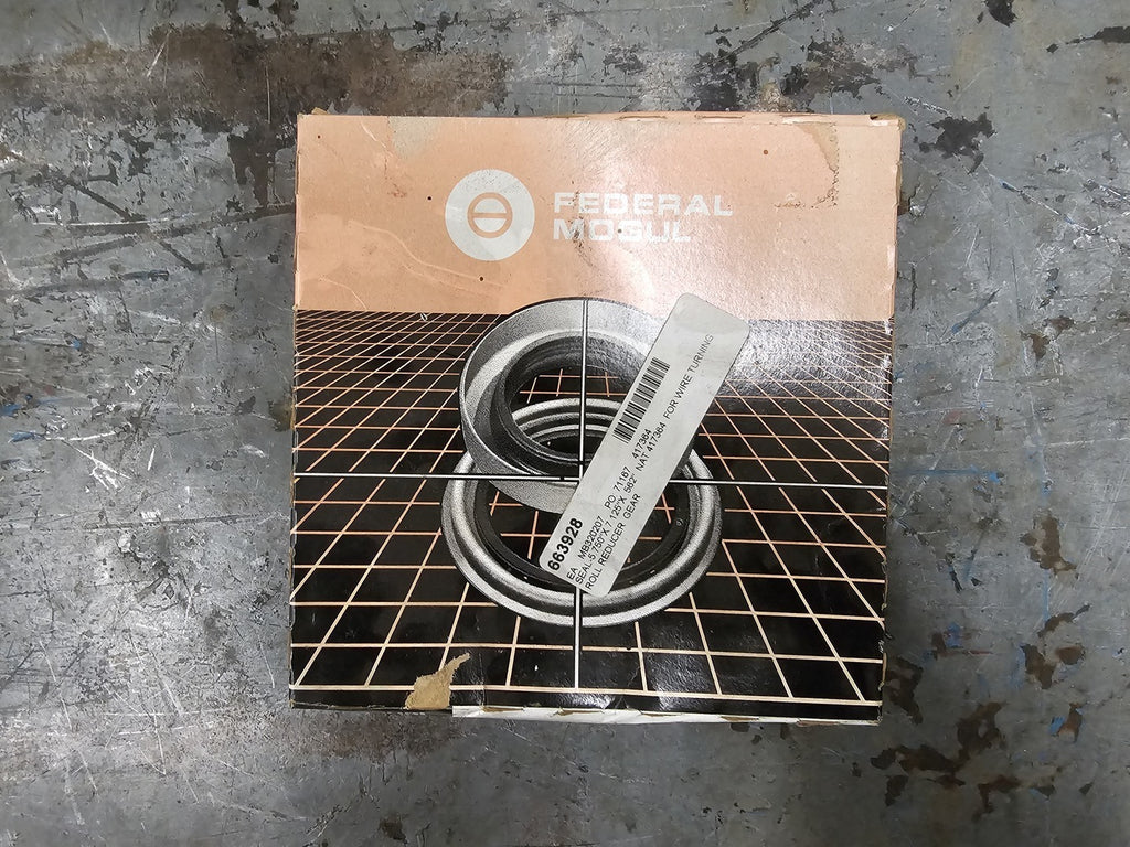 FEDERAL MOGUL Heavy Duty Gearbox Seal 417384