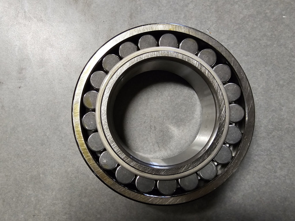 SKF Spherical Roller Bearing 75mm ID x 130mm OD x 31mm W, 22215E/C3