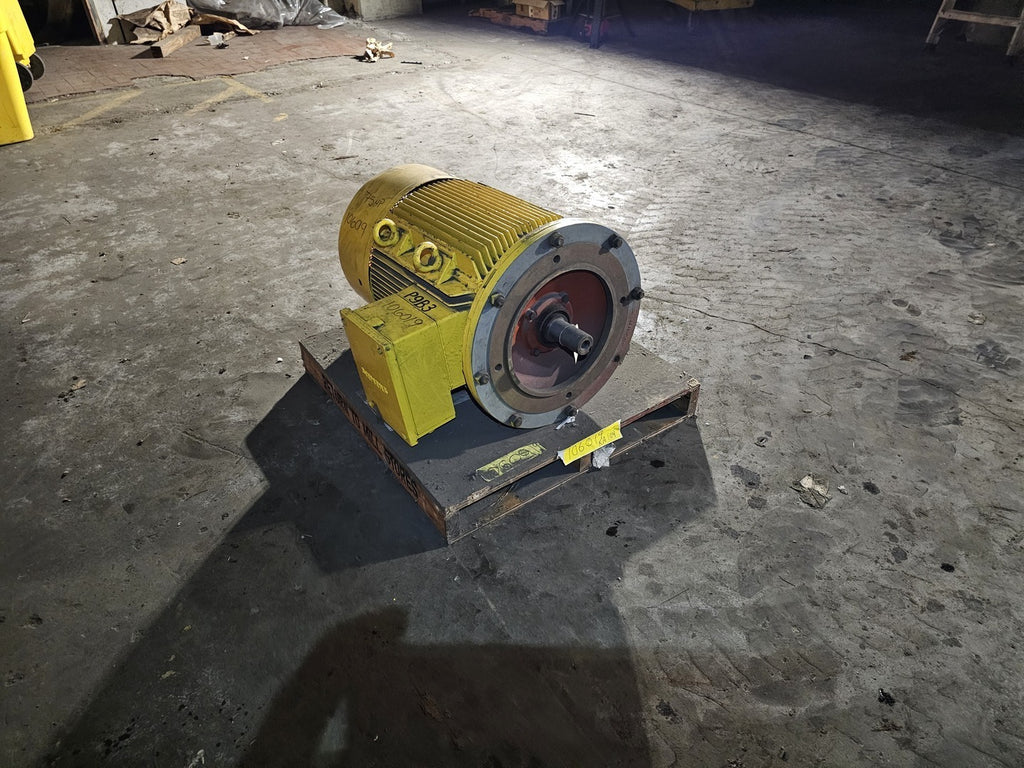 SIEMENS 75 hp, 575 Volts, 3570rpm, 405TSD Electric Motor 1LA6.253-2AB91Z