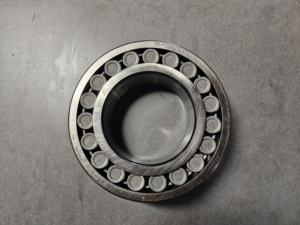 NTN Spherical Roller Bearing 140mm ID x 250mm OD x 68mm W, 22228BD1C3