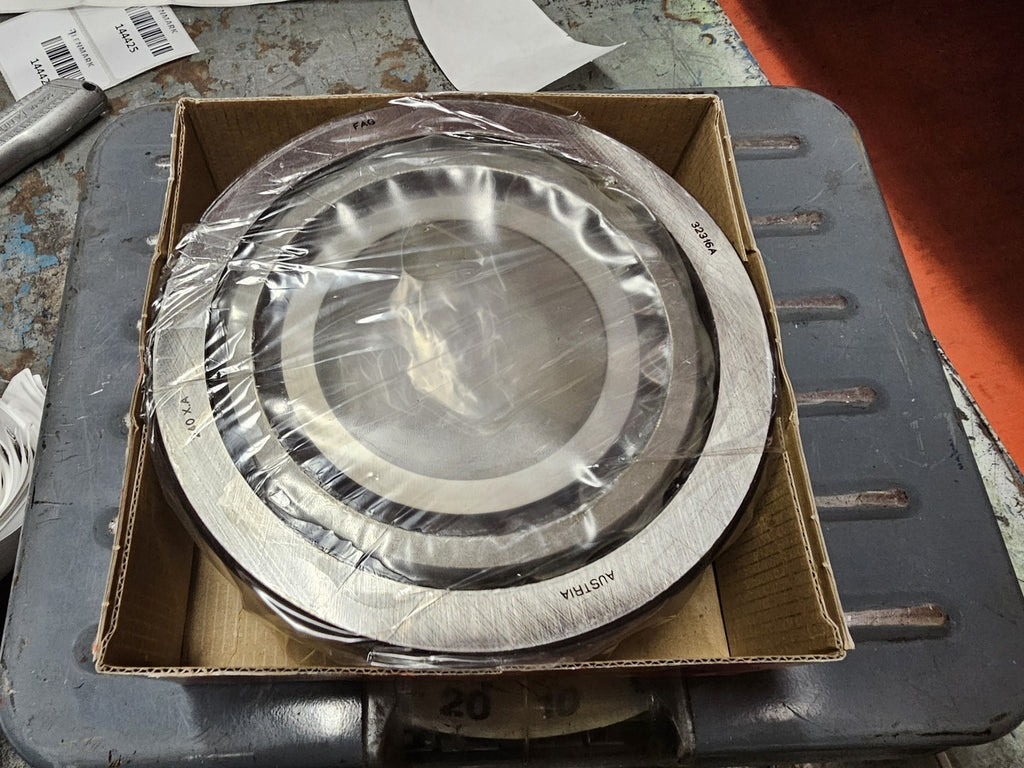 FAG Tapered Roller Bearing 80mm ID x 170mm OD x 61.5mm W, 32316A