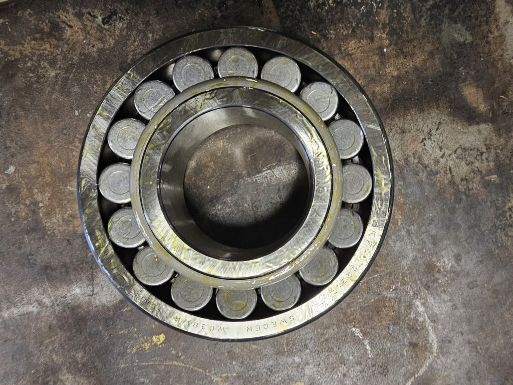 SKF Spherical Roller Bearing 85mm ID x 180mm OD x 60mm W, 22317EK